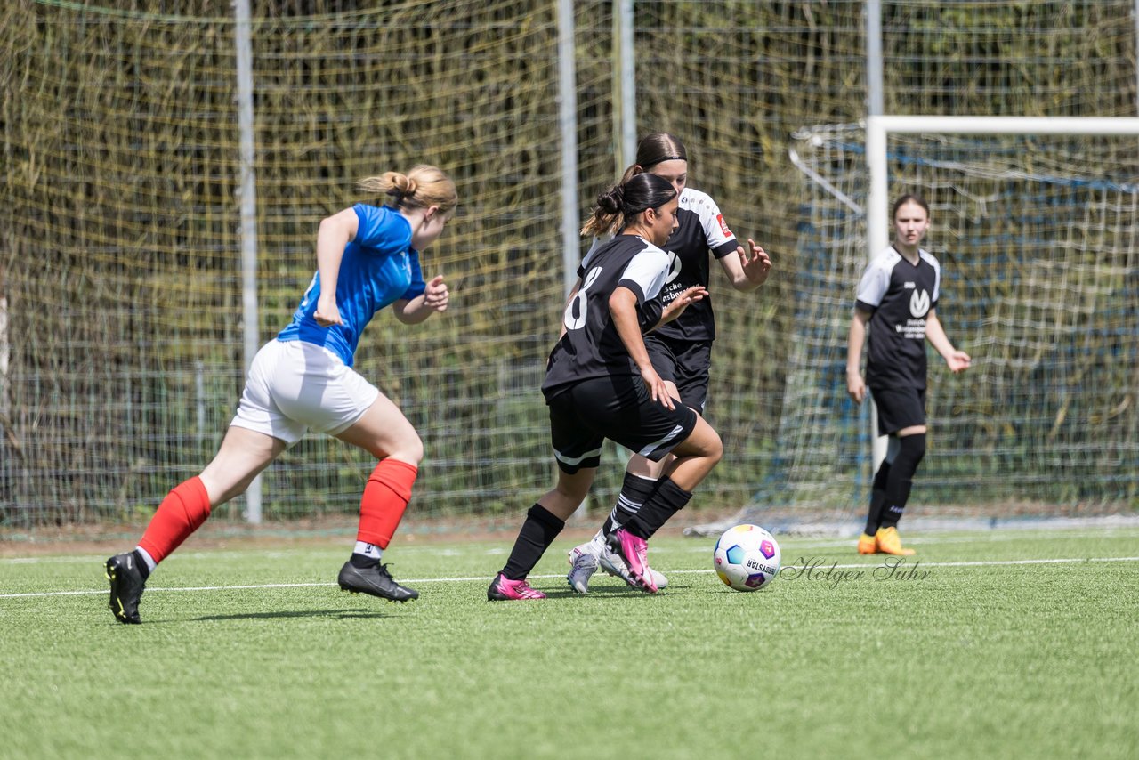 Bild 293 - wBJ SH-Pokalfinale  Holstein-Kiel - SV Viktoria : Ergebnis: 1:0